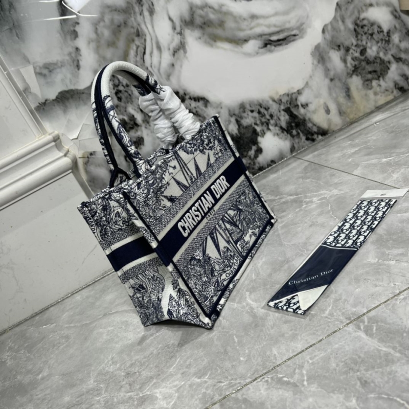 Dior Shopping Bags